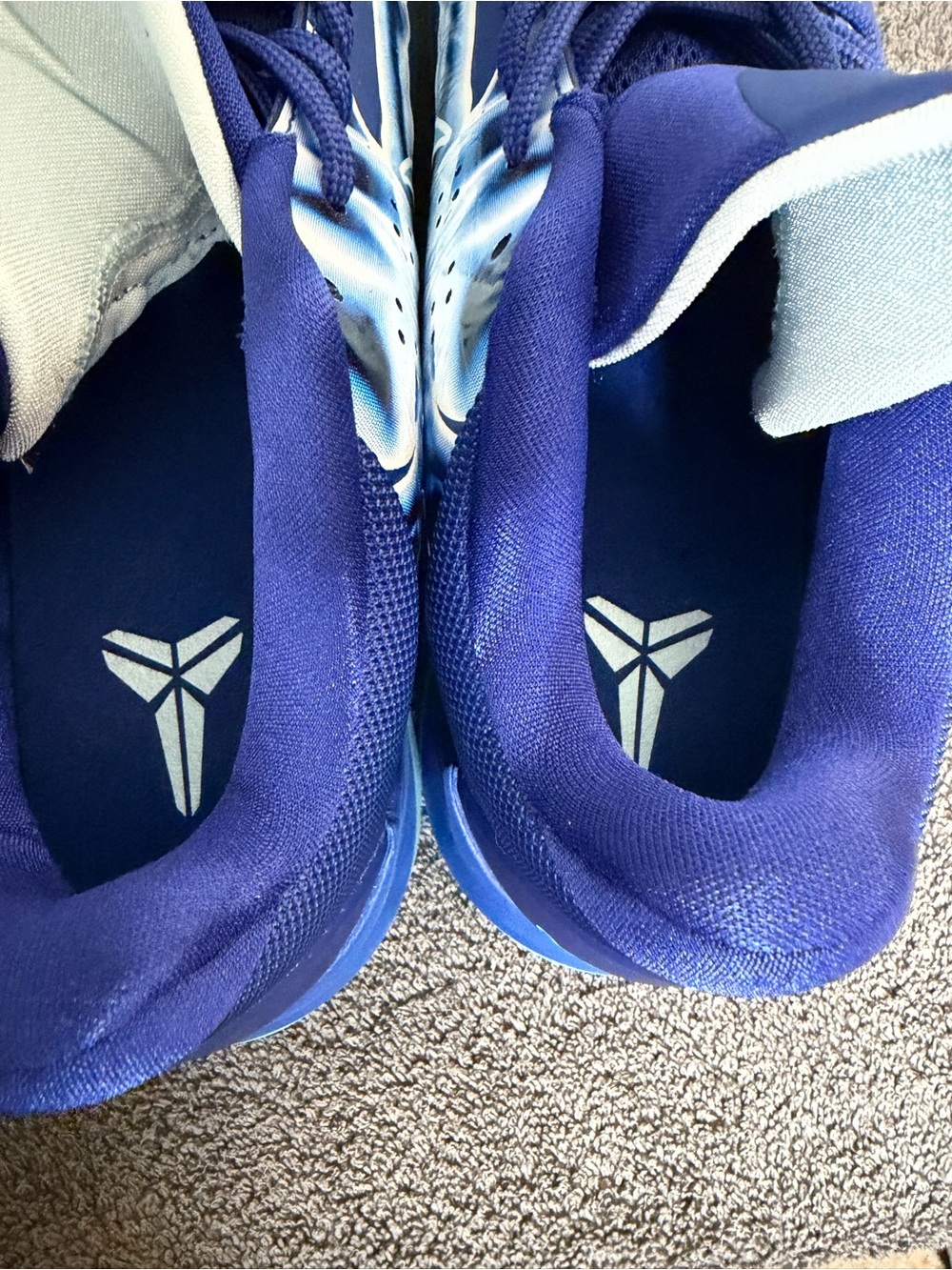 Nike Men’s size 11 Kobe Blue Basketball Shoes Blue X-ray Skeleton Aqua Sneakers - Picture 7 of 8